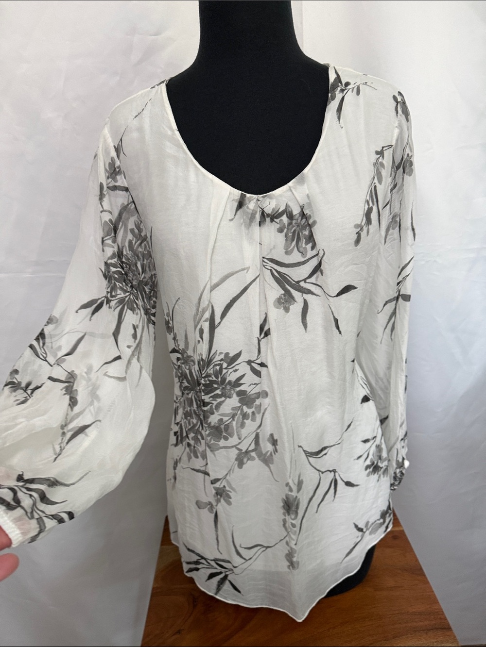 100% Silk Sheer White Floral Scoop Neck Blouse